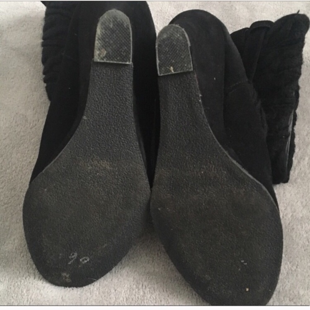Black boots - Picture 4 of 6